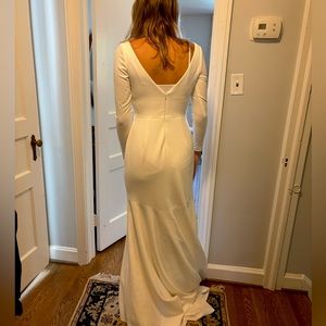 JENNY YOO SABEL LONG-SLEEVE CREPE WEDDING GOWN SIZE 6